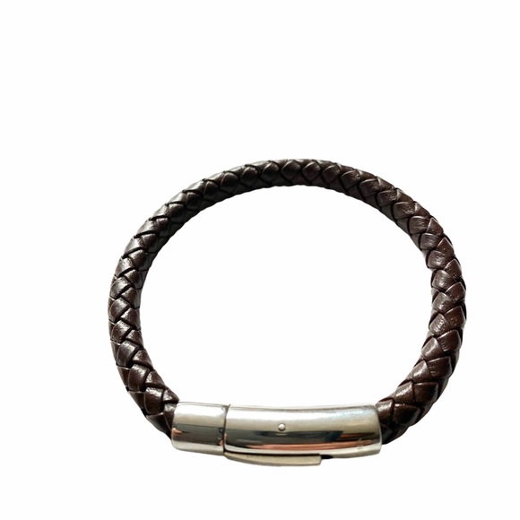 Skultuna Stealth Wide Leather Bracelet- Unisex - Picture 4 of 4